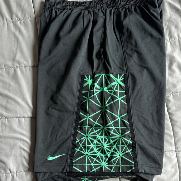 Nike KD VI shorts size XXL - Picture 4 of 10